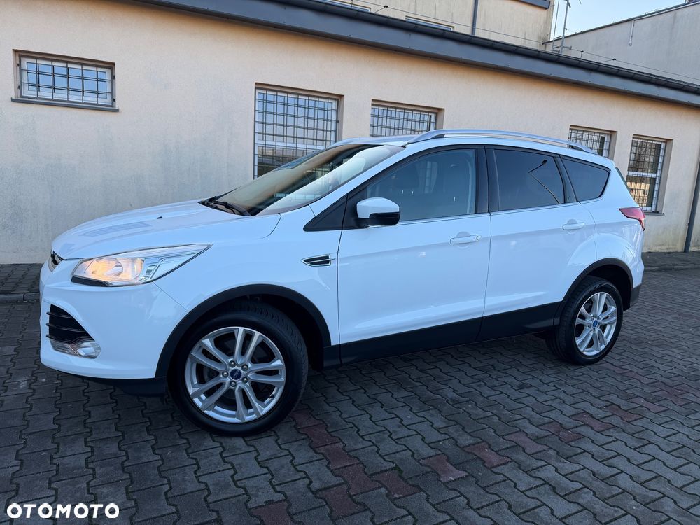 Ford Kuga 2.0 TDCi 2x4 Titanium - 12