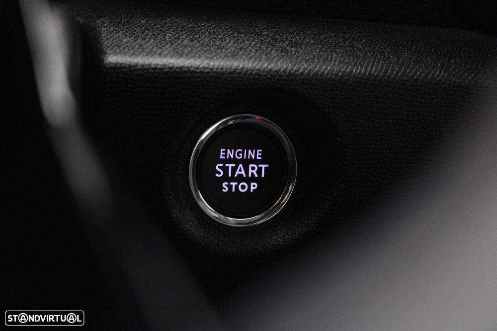 Citroën C4 X 1.2 PureTech Max EAT8 - 23