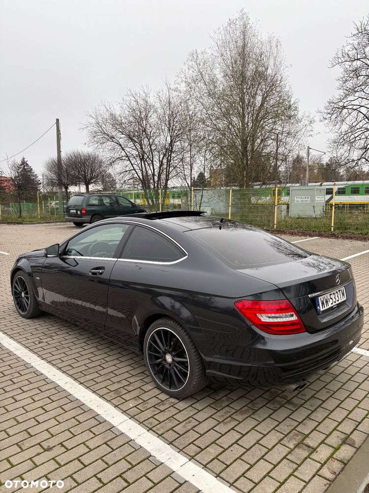 Mercedes-Benz Klasa C 180 CGI BlueEFFICIENCY - 3