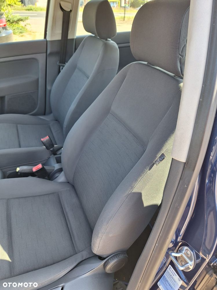 Volkswagen Golf 1.6 FSI Comfortline - 7
