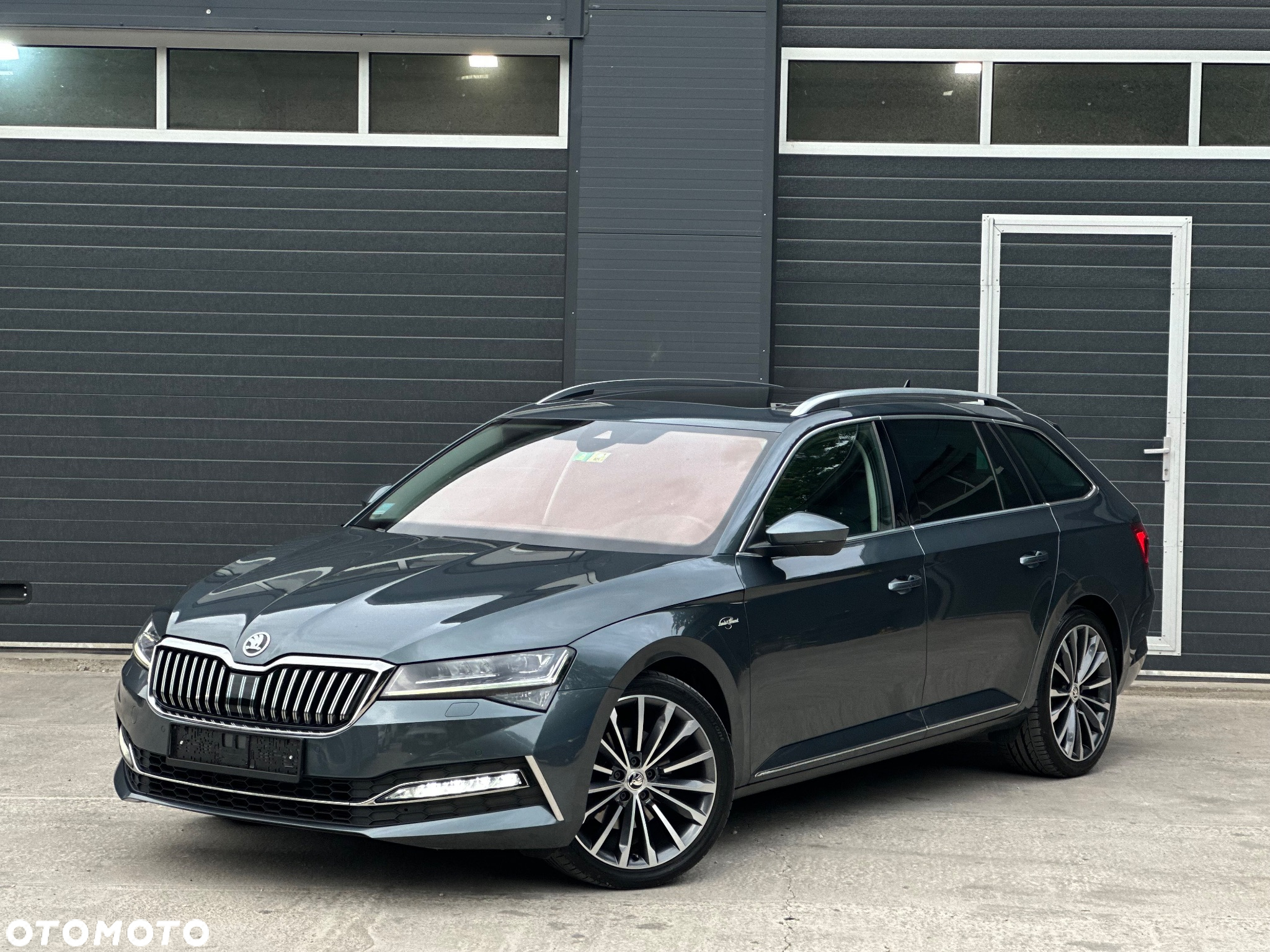 Skoda Superb 2.0 TSI L&K DSG - 8