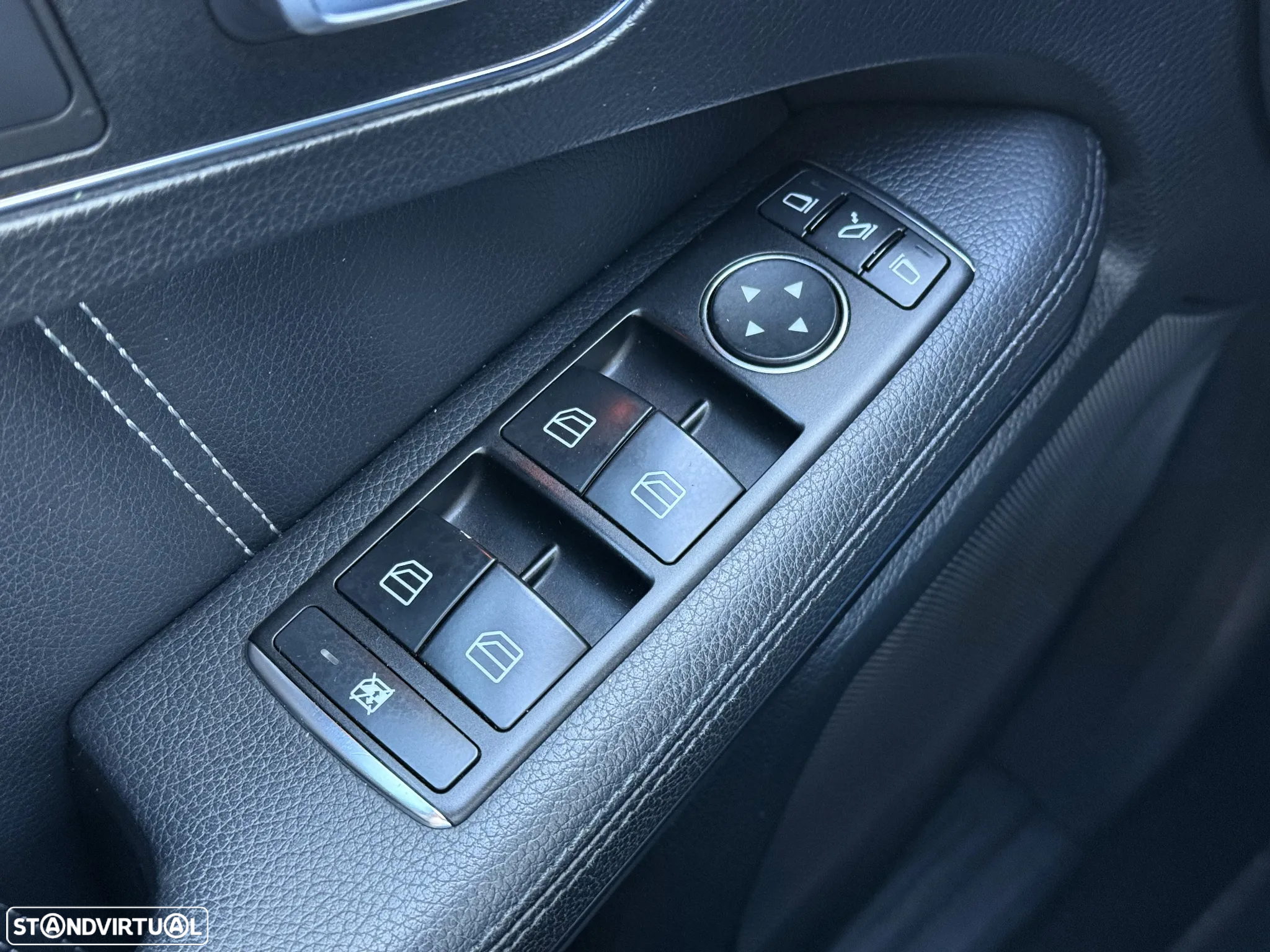 Mercedes-Benz E 350 BlueTEC Elegance BE - 46