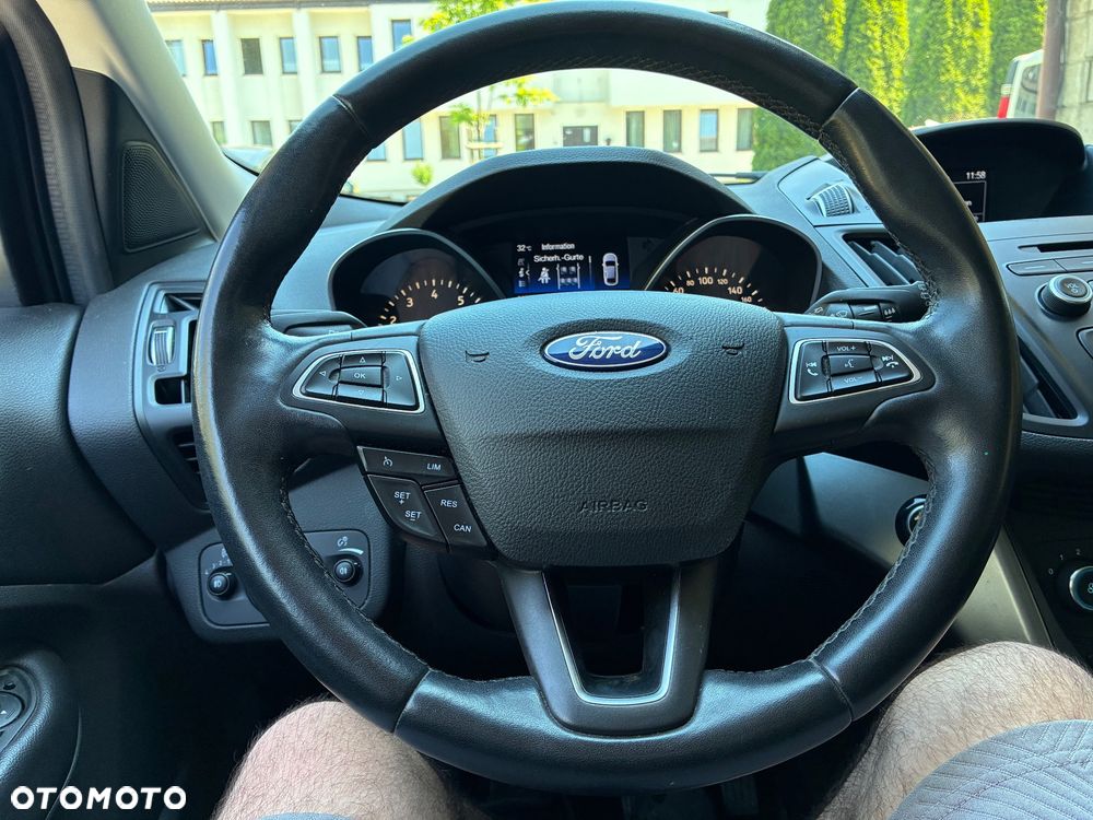 Ford Kuga - 18