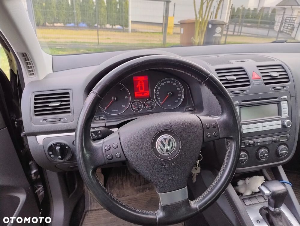 Volkswagen Golf - 9
