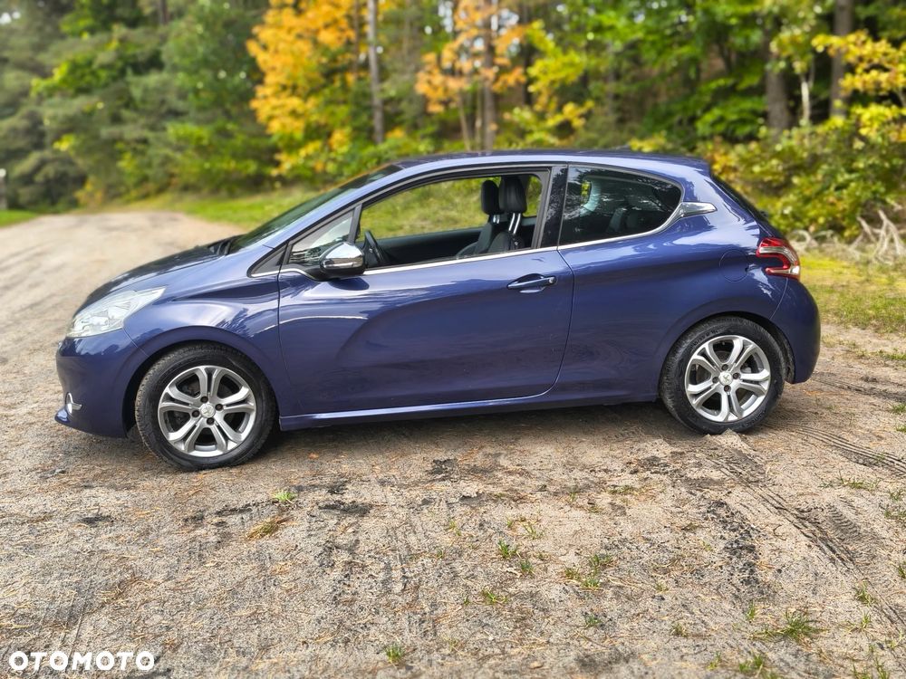 Peugeot 208 - 3