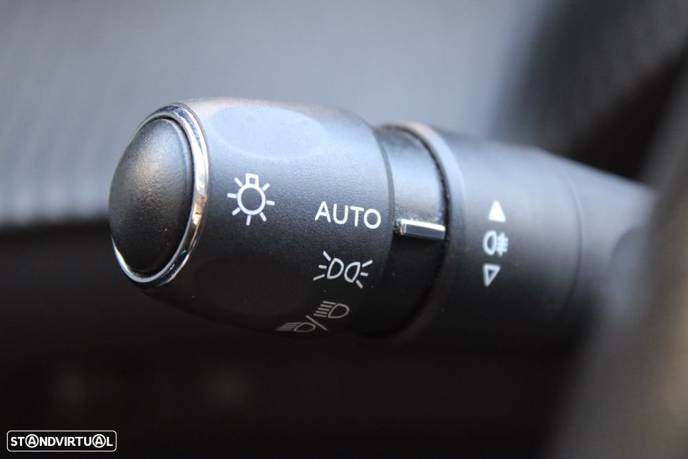 Peugeot 208 PureTech 110 Stop & Start EAT6 Allure - 20