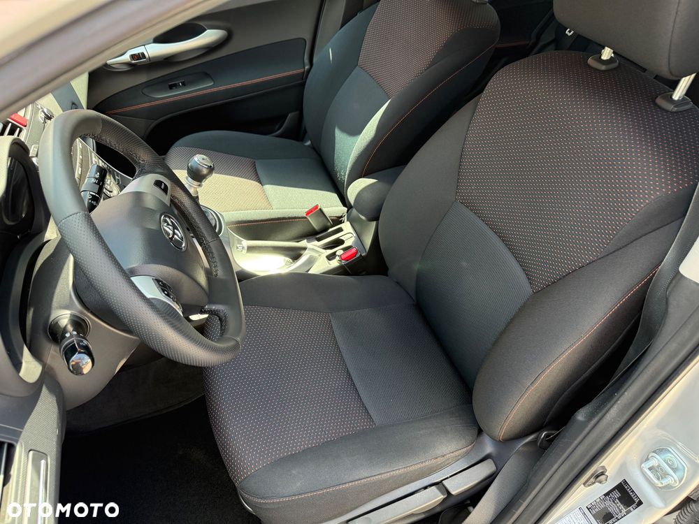 Toyota Auris 1.6 Life+ - 9