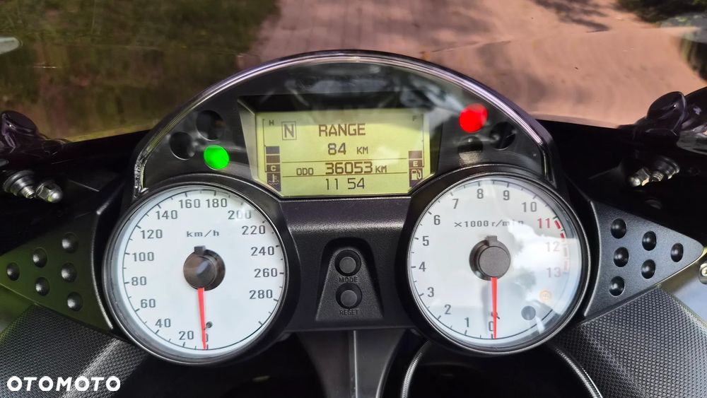 Kawasaki ZZR - 32