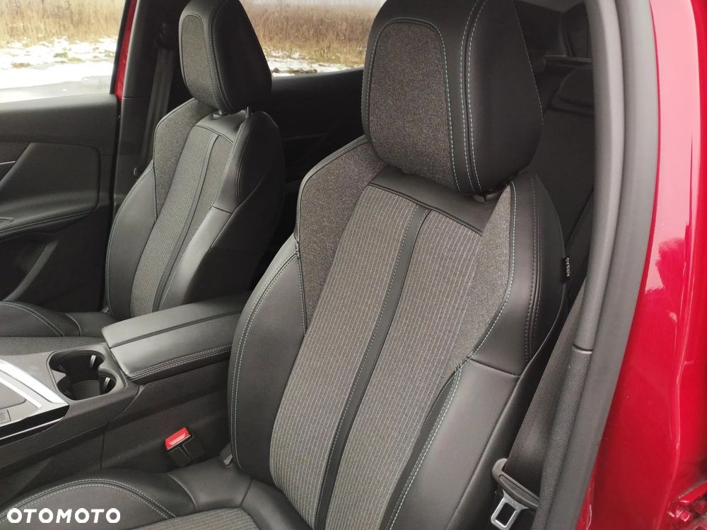 Peugeot 3008 1.5 BlueHDi Allure S&S - 12