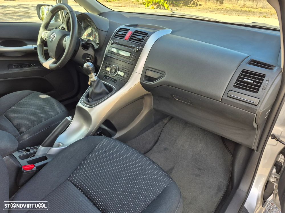 Toyota Auris 1.4 D-4D ACtive+AC - 9