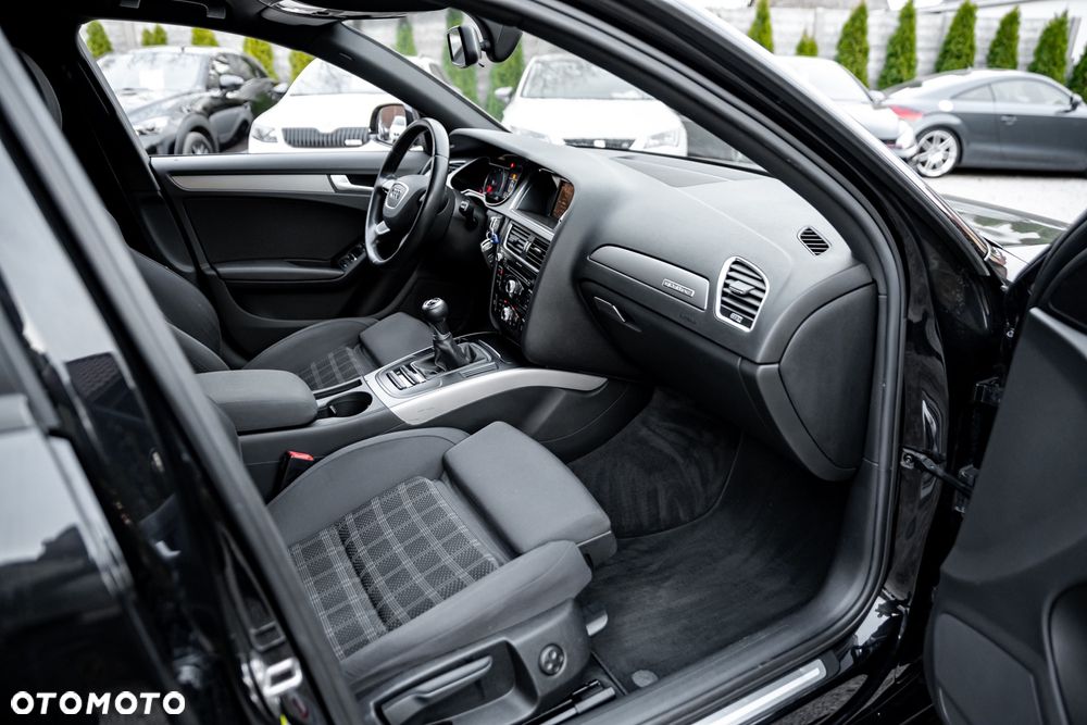 Audi A4 Avant 2.0 TFSI quattro S line Sportpaket - 19