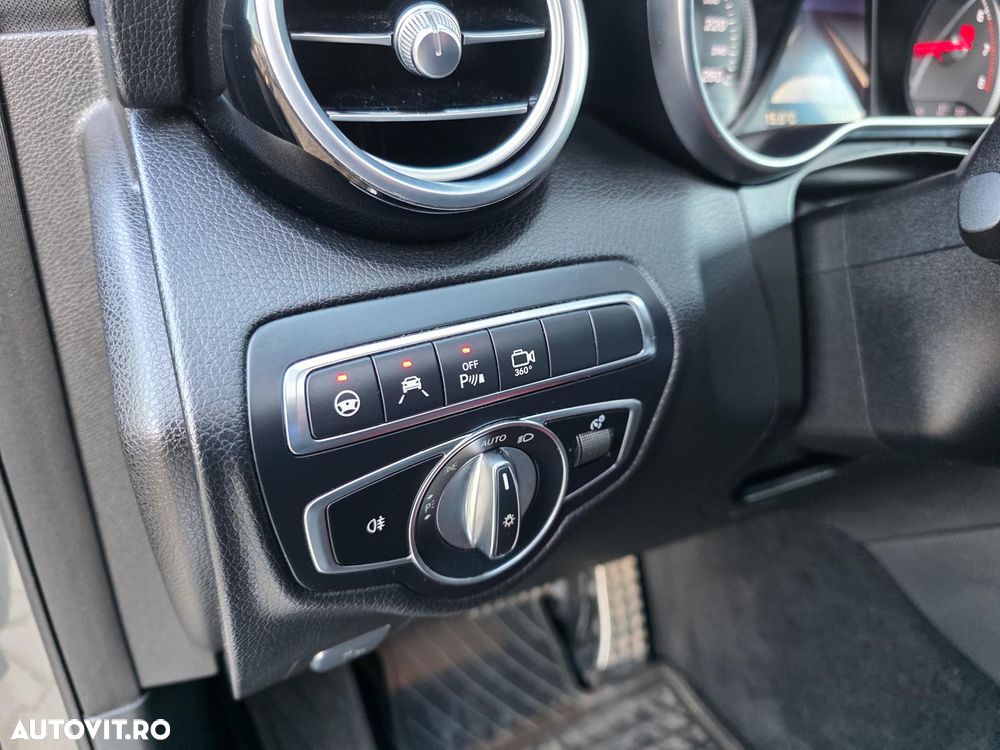 Mercedes-Benz GLC Coupe 300 4Matic 9G-TRONIC AMG Line - 16