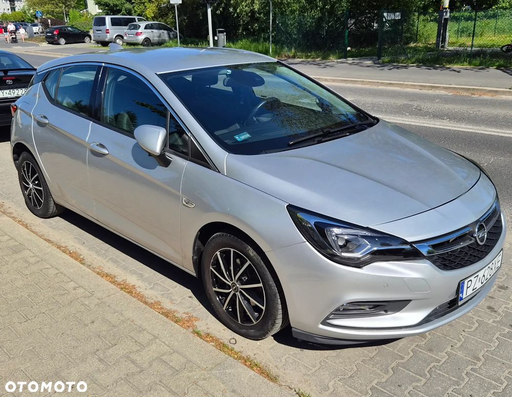 Opel Astra 1.4 T Elite S&S - 4