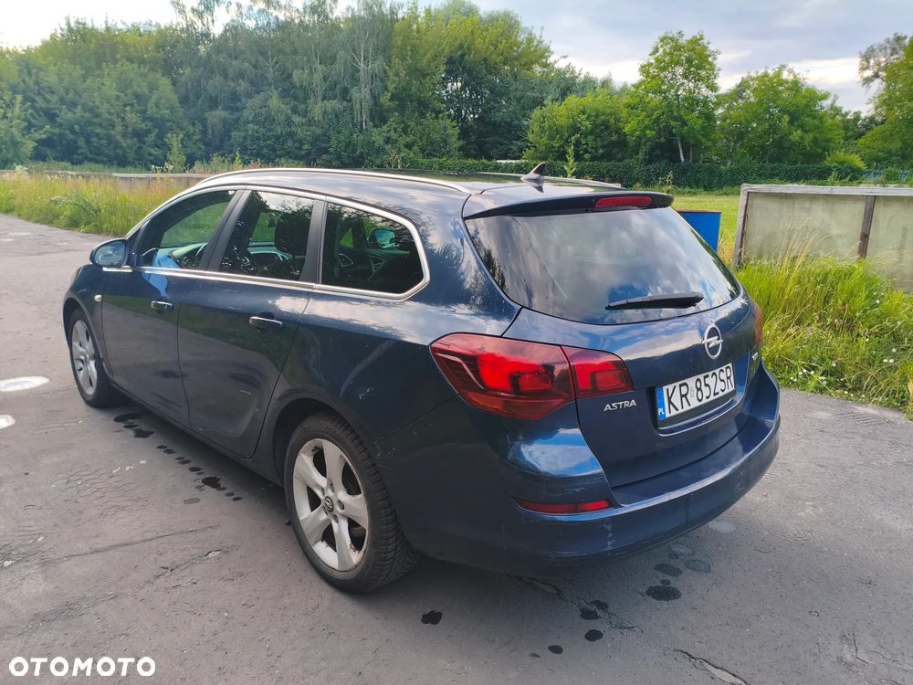 Opel Astra 1.7 CDTI - 4