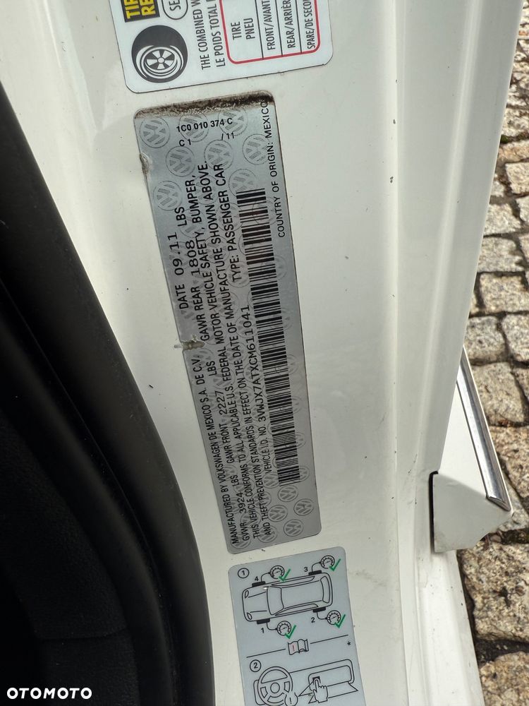 Volkswagen New Beetle - 21