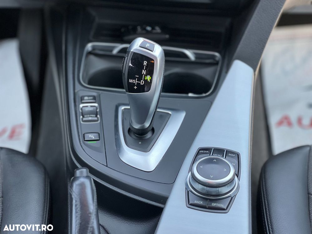 BMW Seria 3 318i Advantage - 20