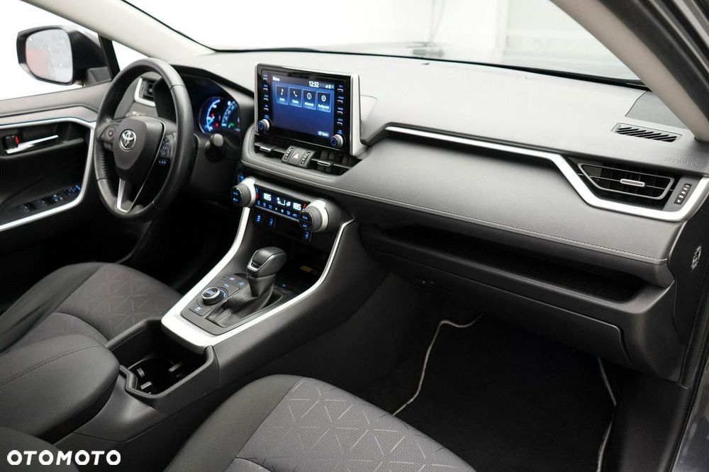 Toyota RAV4 - 16