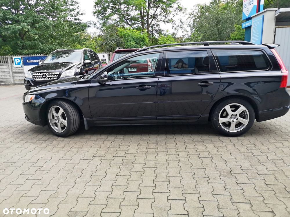 Volvo V70 D5 Momentum - 7