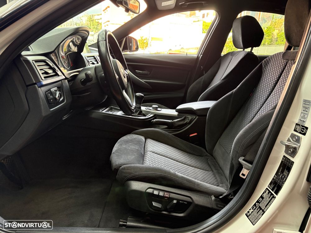 BMW 320 d xDrive Pack M - 38