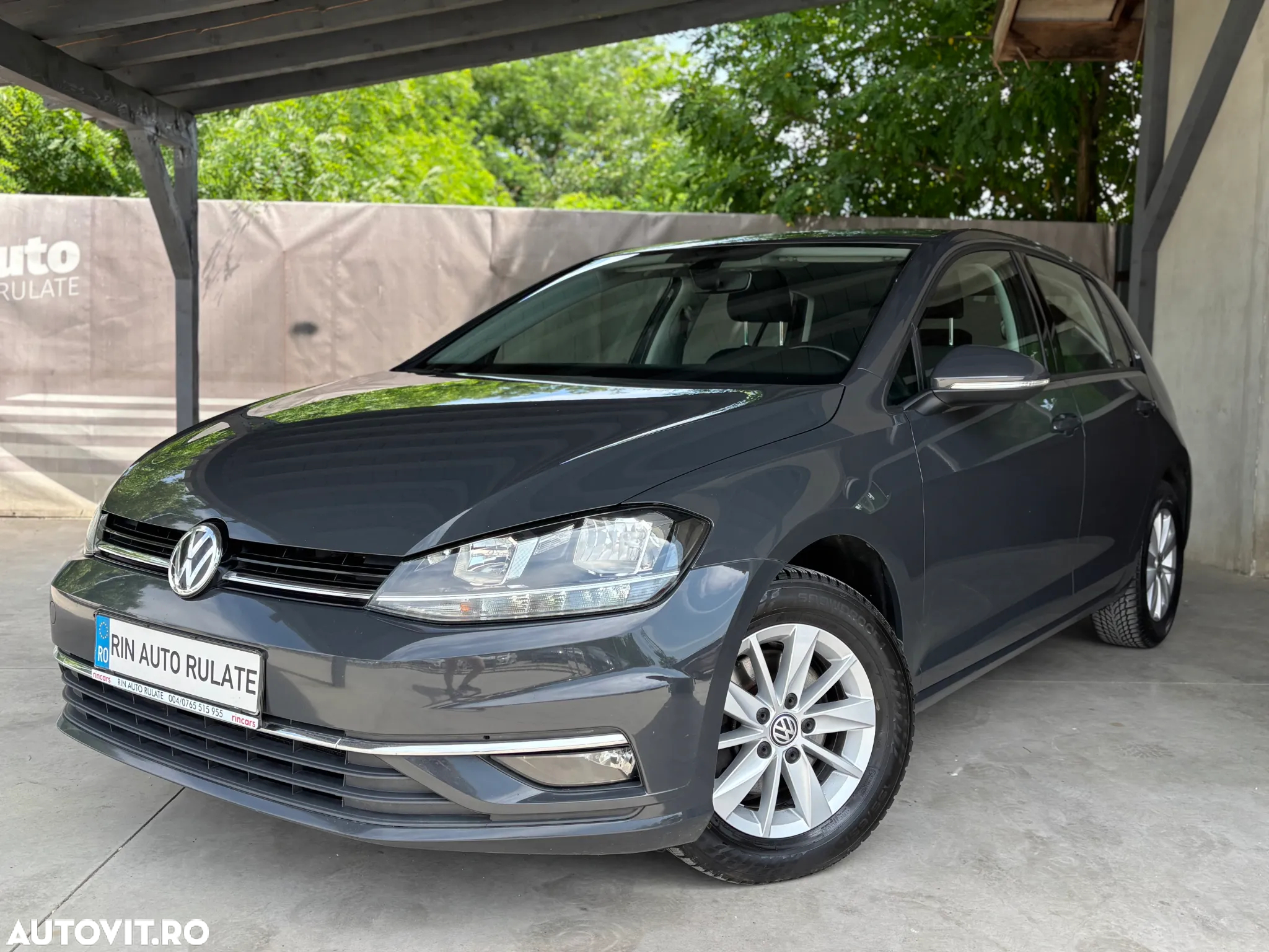 Volkswagen Golf 1.6 TDI Comfortline - 3