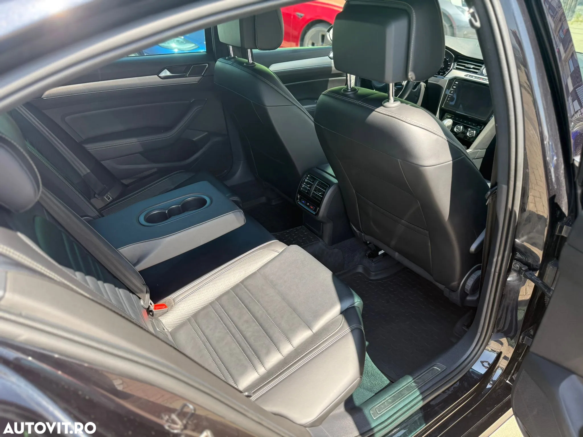 Volkswagen Passat 2.0 TDI DSG R Executive - 29