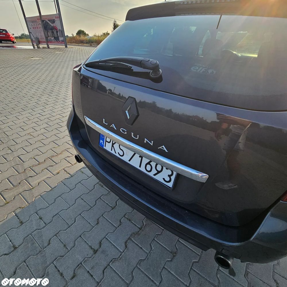 Renault Laguna dCi 180 FAP GT - 22