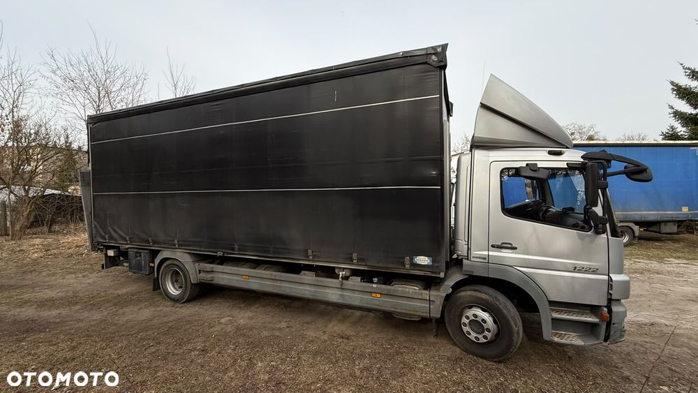 Mercedes-Benz 1222L - 5