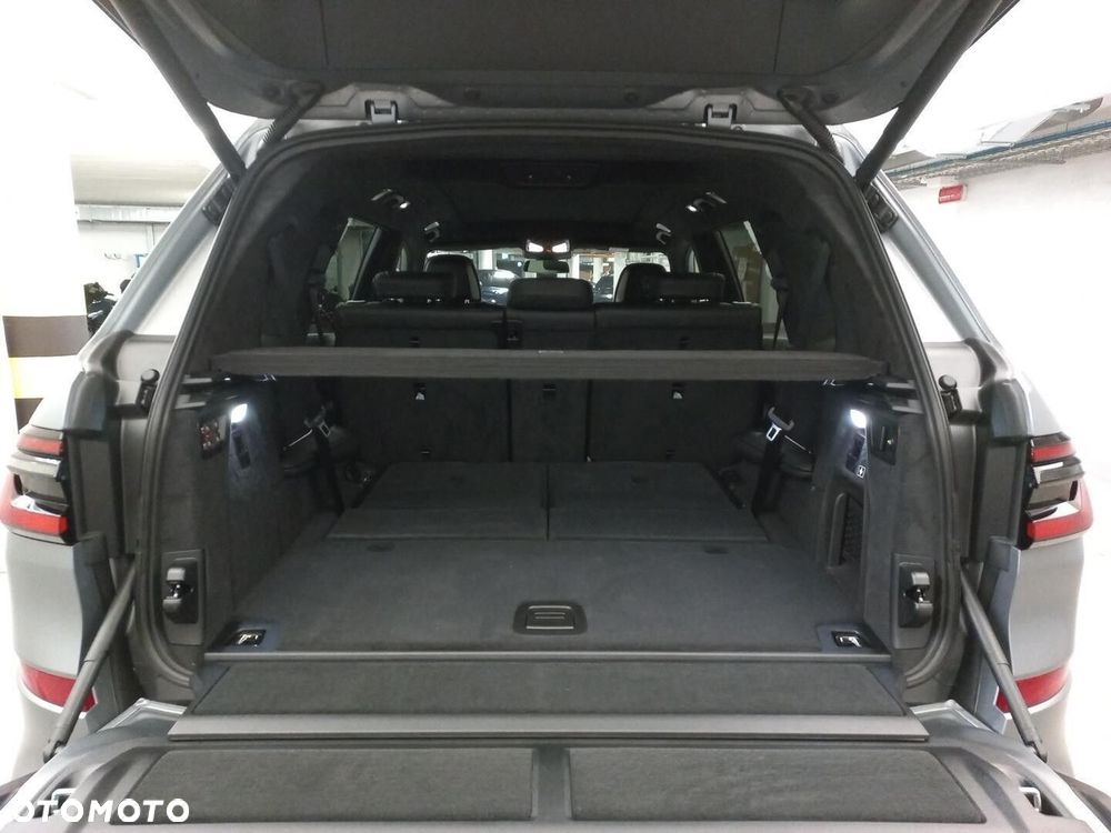 BMW X7 - 19