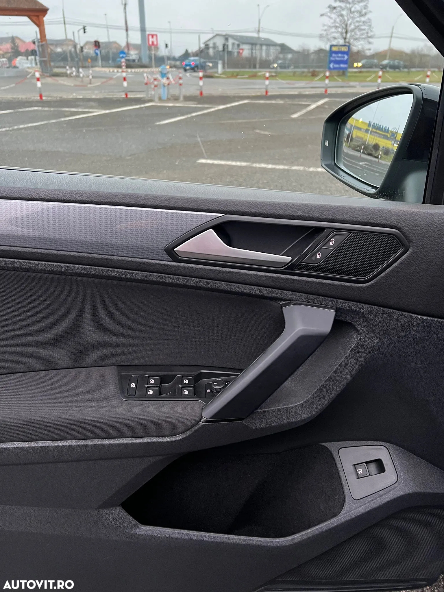 Volkswagen Tiguan 1.4 eHybrid OPF DSG ACTIVE - 9