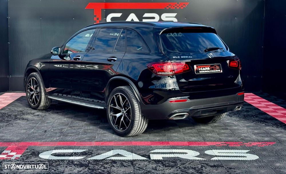 Mercedes-Benz GLC 300 de 4Matic 9G-TRONIC AMG Line Plus - 4