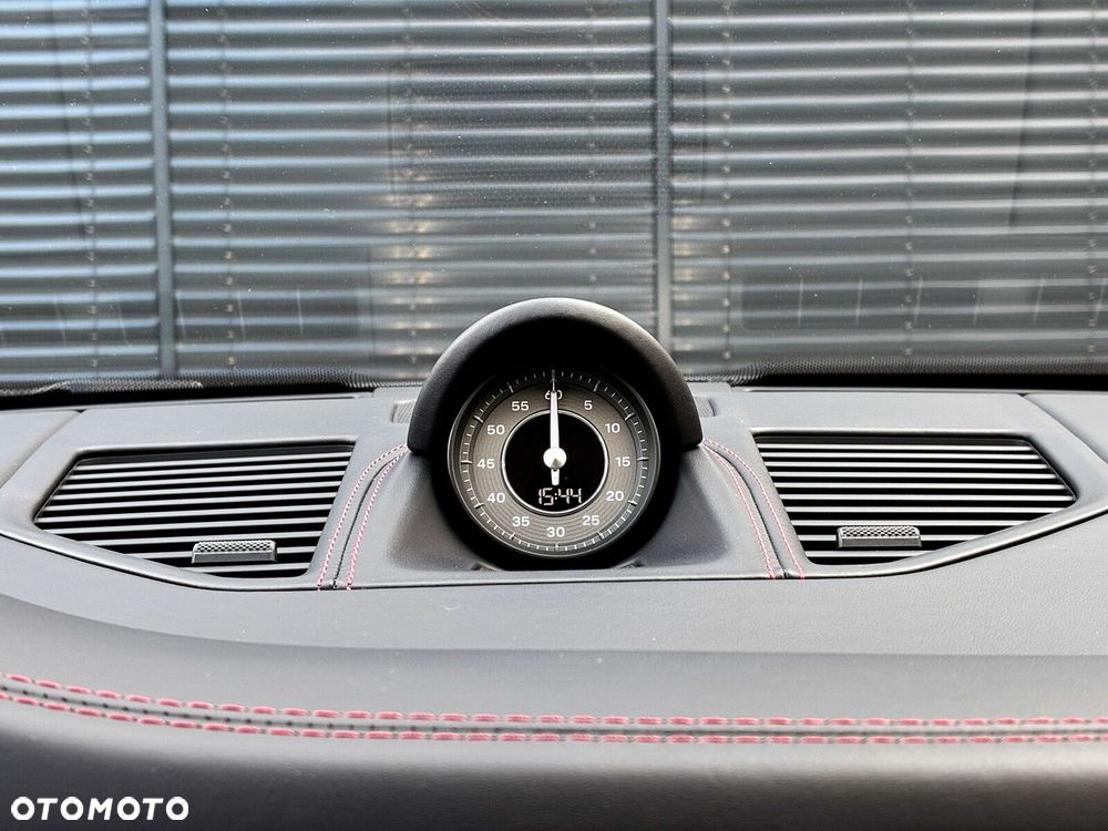 Porsche 911 - 25