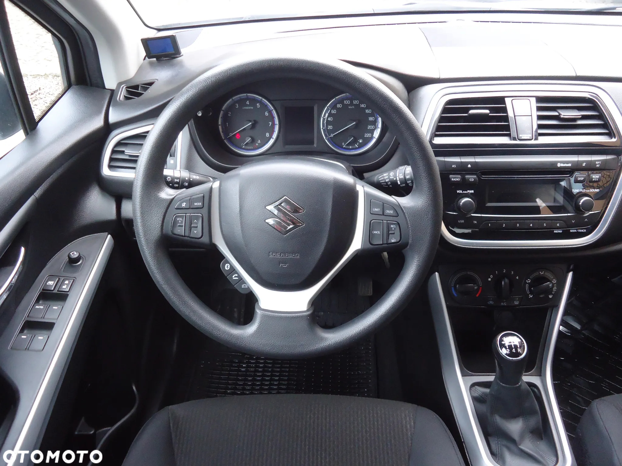 Suzuki SX4 S-Cross 1.0 T Comfort - 17
