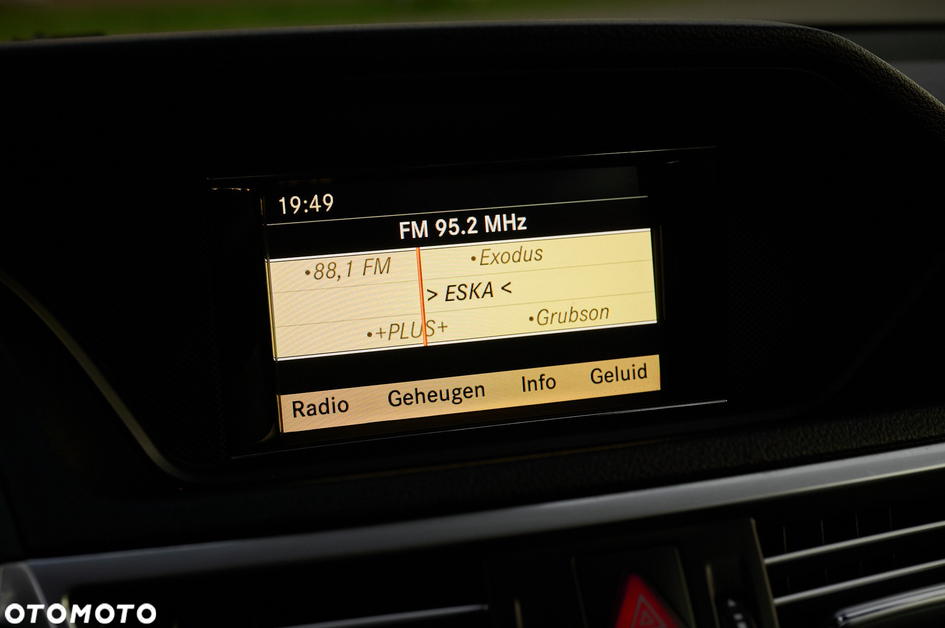 Mercedes-Benz Klasa E 200 BlueTEC 7G-TRONIC Avantgarde - 40