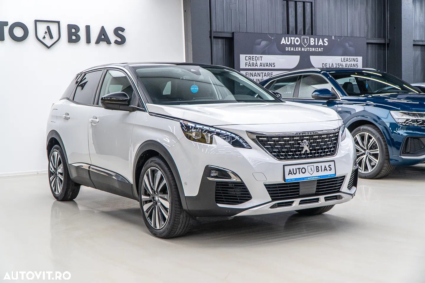 Peugeot 3008 1.2 PureTech S&S EAT8 Allure - 4