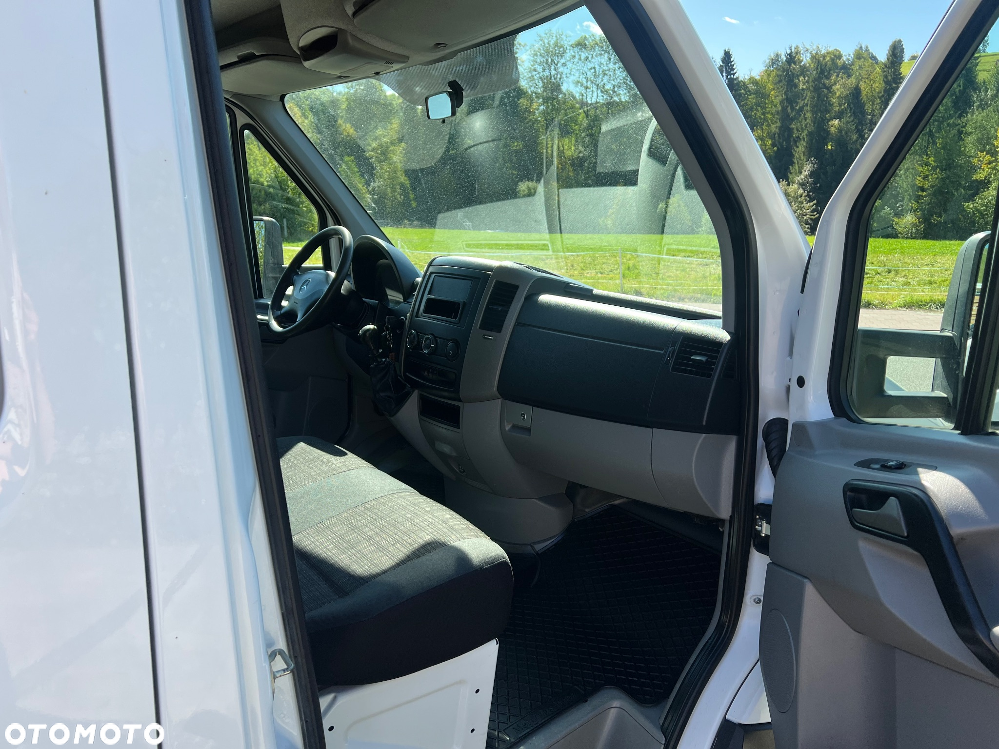 Mercedes-Benz Sprinter - 20