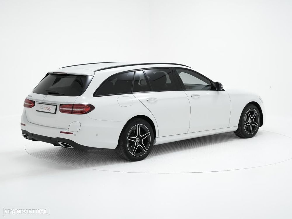 Mercedes-Benz E 300 de AMG Line - 3