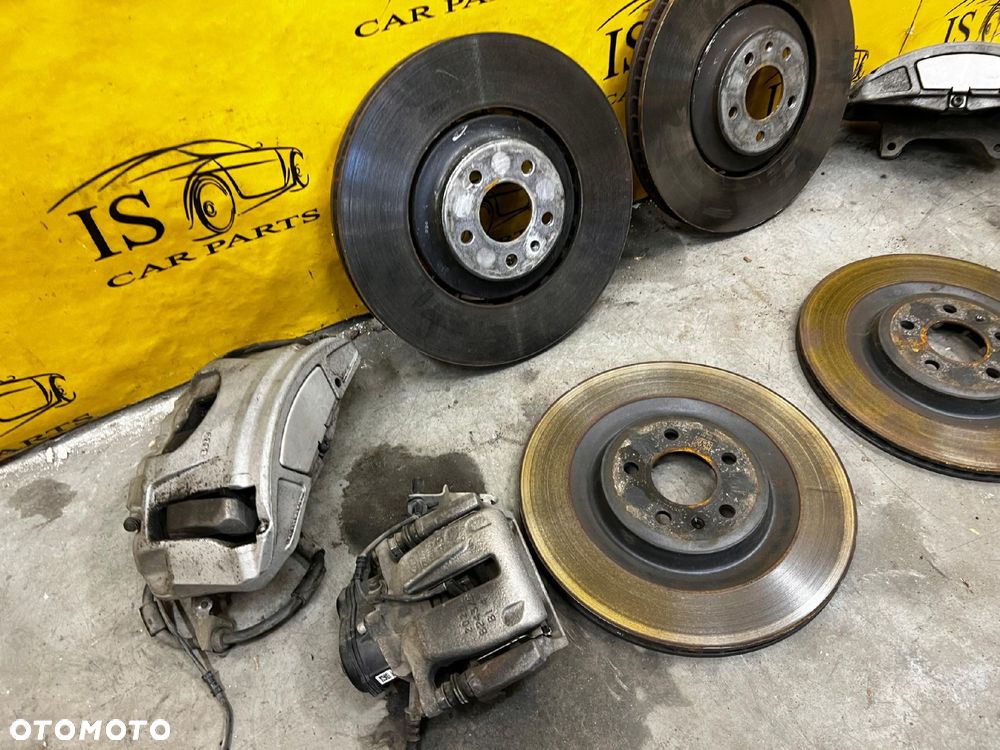 KOMPLET TARCZE ZACISKI KLOCKI HAMULCOWE AUDI A8 D4 - 2