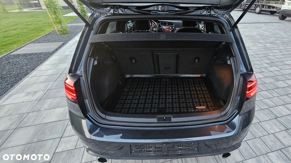 Volkswagen Golf GTI 2.0 TSI OPF DSG Performance - 23