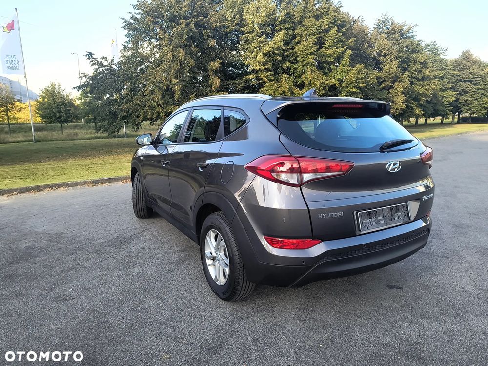 Hyundai Tucson 1.6 GDI BlueDrive Comfort 2WD - 17