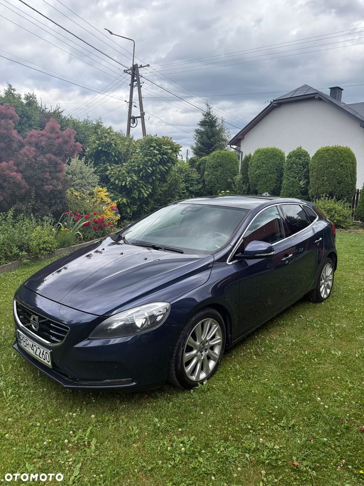Volvo V40 D2 Summum - 1