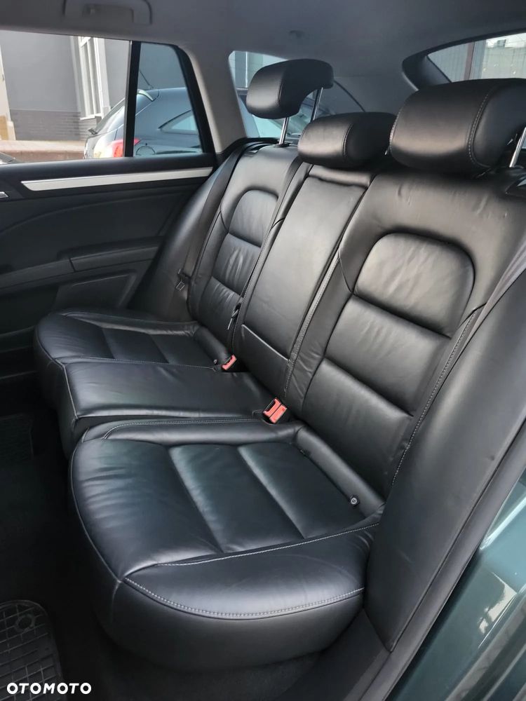 Skoda Superb 2.0 TDI Exclusive - 33