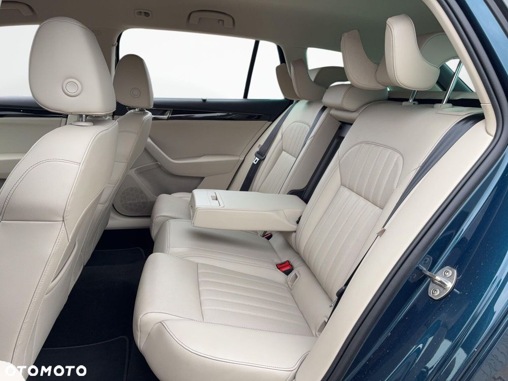 Skoda Superb 2.0 TDI SCR L&K DSG - 11
