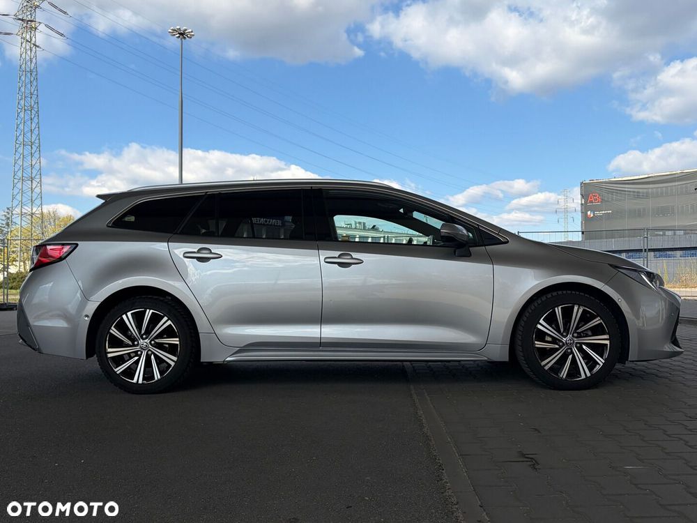 Toyota Corolla 1.8 Hybrid Comfort - 10