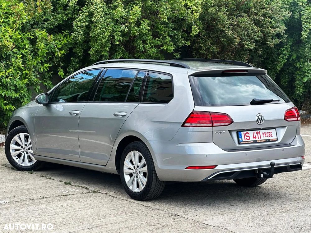 Volkswagen Golf - 3