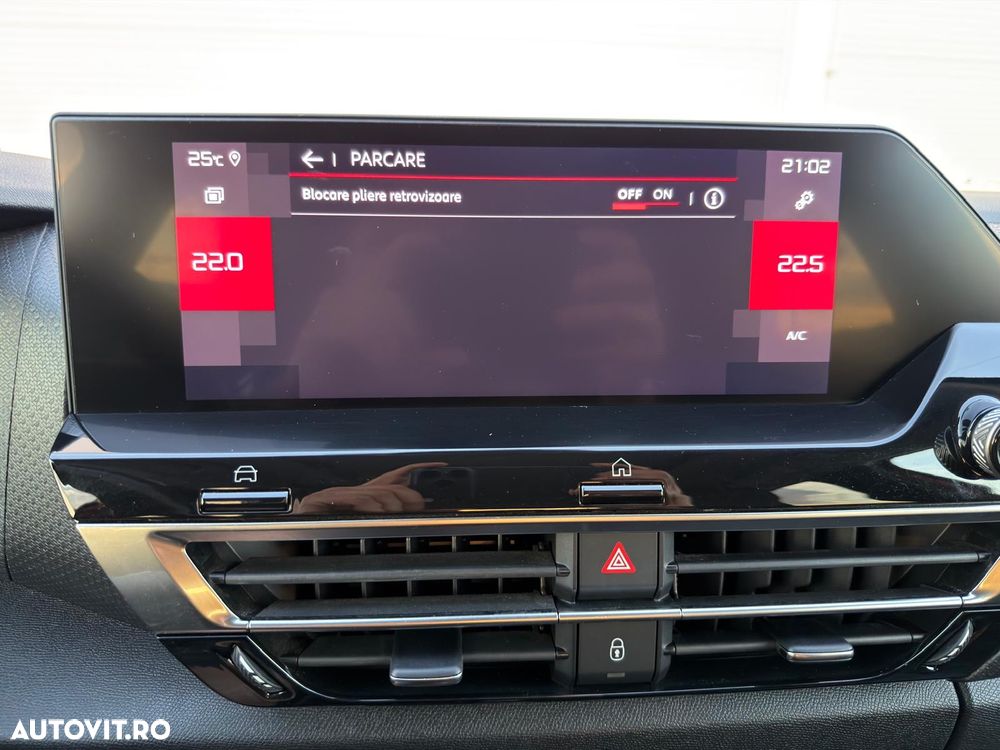 Citroën C4 PureTech 155 Stop&Start EAT8 SHINE - 18