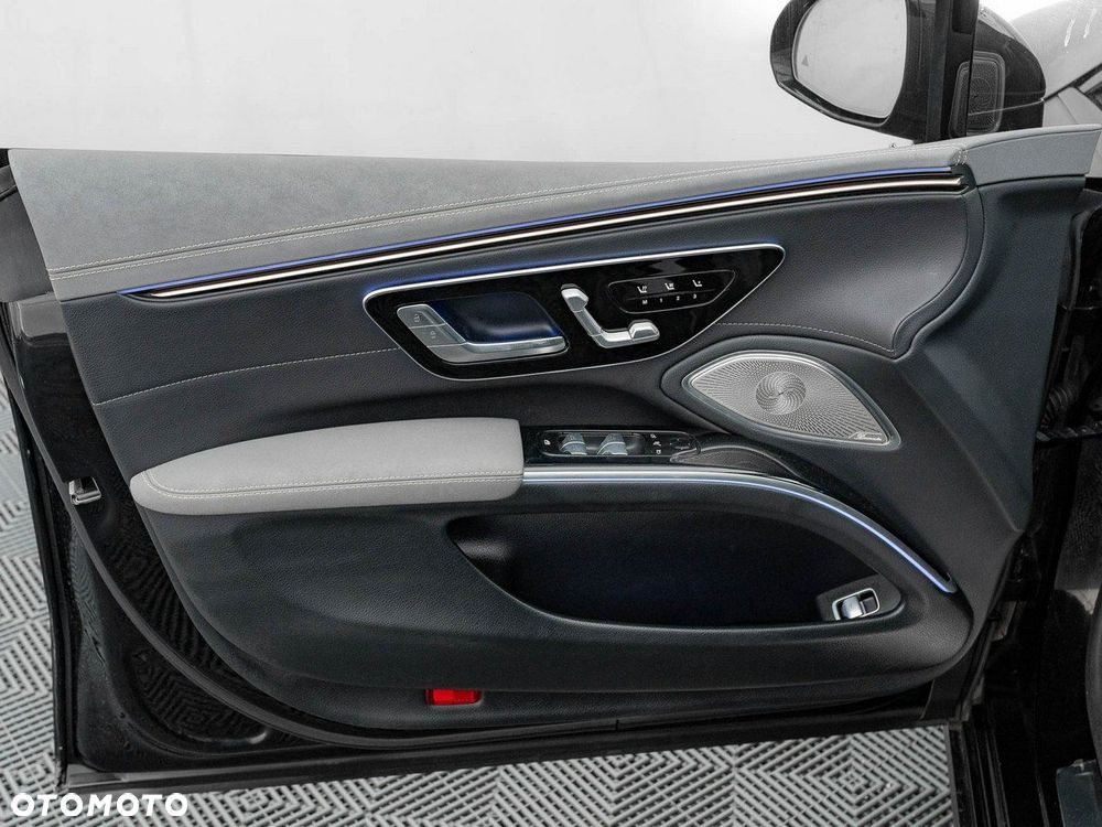 Mercedes-Benz EQS 450+ 107.8kWh - 12