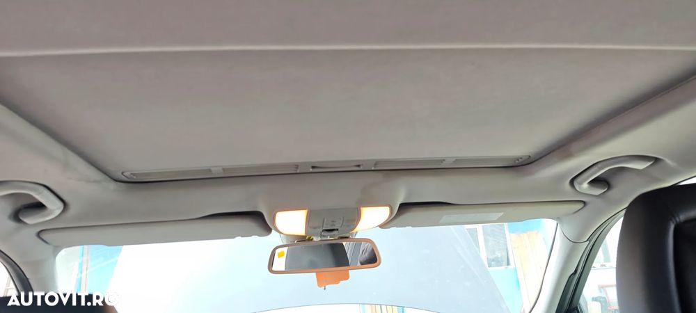 Mercedes-Benz E - 12