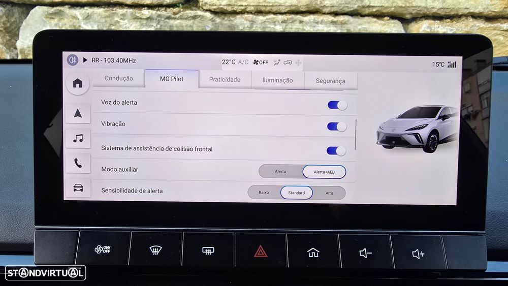 MG MG4 64 kWh Luxury - 36