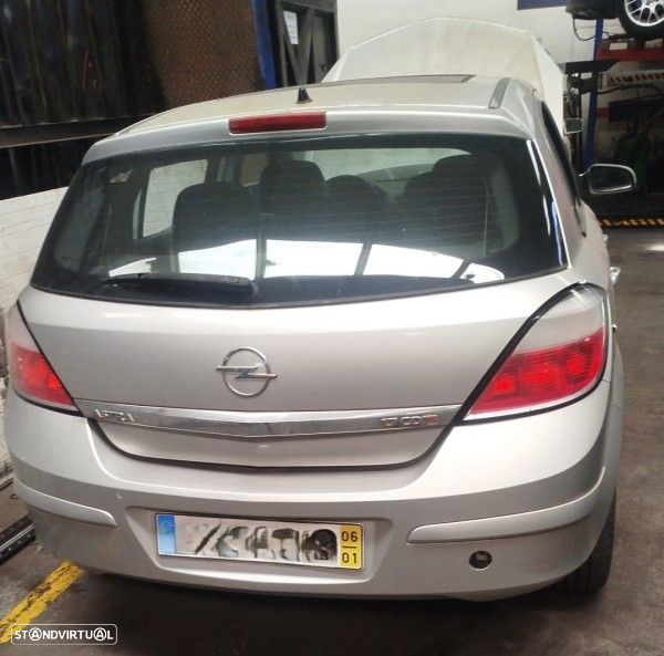 Para Peças Opel Astra H Hatchback (L48) - 2
