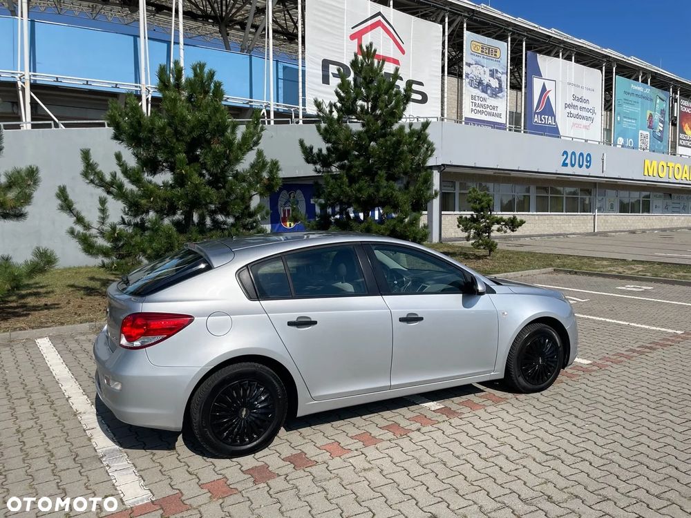 Chevrolet Cruze 1.6 LS - 7